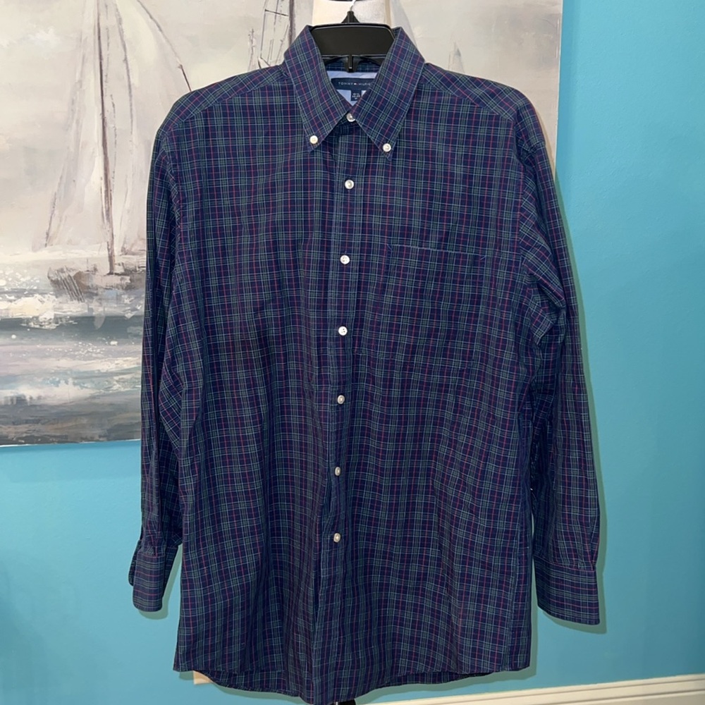 Tommy Hilfiger Plaid Button Down Long Sleeve Shirt, Medium 15 1/2 (32-33)